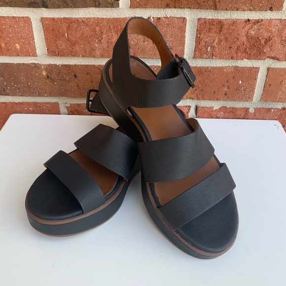 Naturalizer Shoes - Naturalizer Brooke Faux Leather Women’s Platform Sandals Black Size 8.5